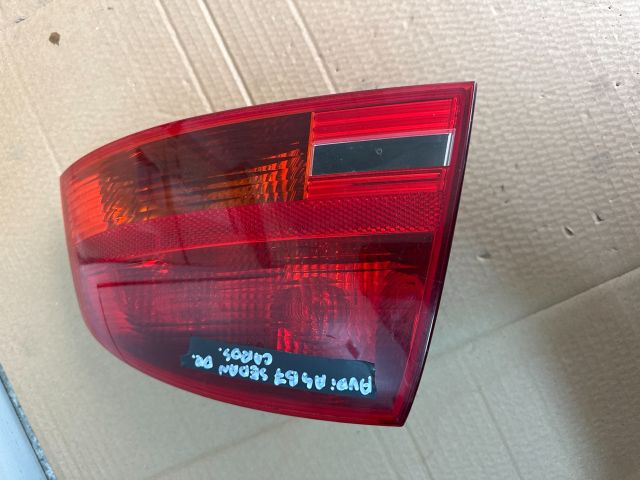 bontott AUDI A4 B7 Jobb Külső Hátsó Lámpa
