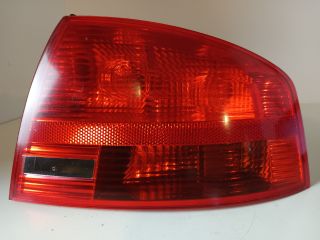 bontott AUDI A4 B7 Jobb Külső Hátsó Lámpa