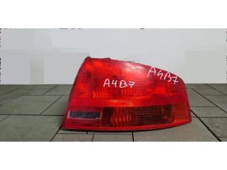 bontott AUDI A4 B7 Jobb Külső Hátsó Lámpa