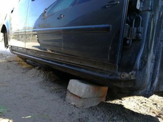 bontott AUDI A4 B7 Jobb Küszöb