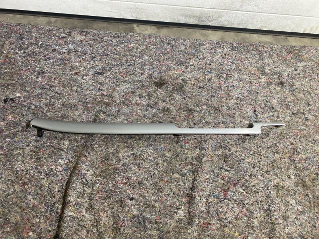 bontott AUDI A4 B7 Jobb Műszerfal Díszléc