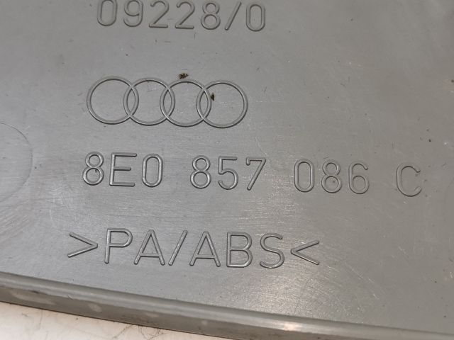 bontott AUDI A4 B7 Jobb Műszerfal Oldalkárpit