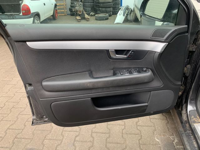 bontott AUDI A4 B7 Jobb Napellenző