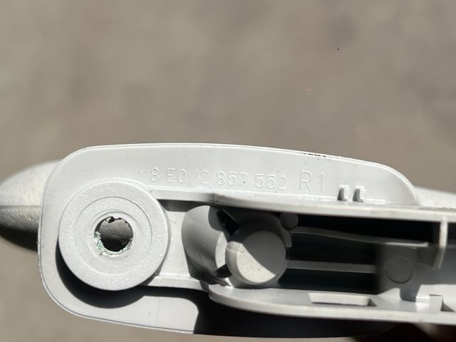 bontott AUDI A4 B7 Jobb Napellenző