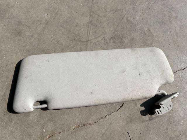 bontott AUDI A4 B7 Jobb Napellenző