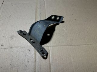 bontott AUDI A4 B7 Jobb Sárvédő Oldaltartó