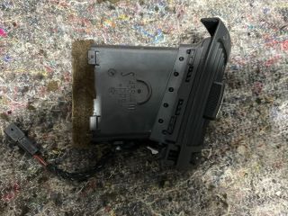 bontott AUDI A4 B7 Jobb Szellőző