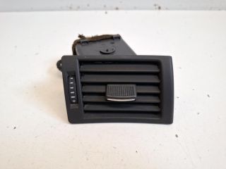 bontott AUDI A4 B7 Jobb Szellőző