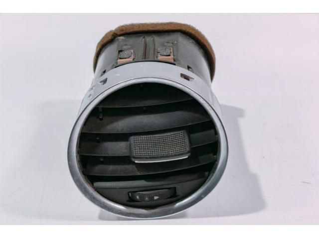 bontott AUDI A4 B7 Jobb Szellőző