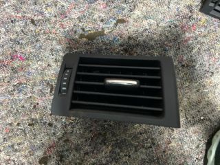 bontott AUDI A4 B7 Jobb Szellőző