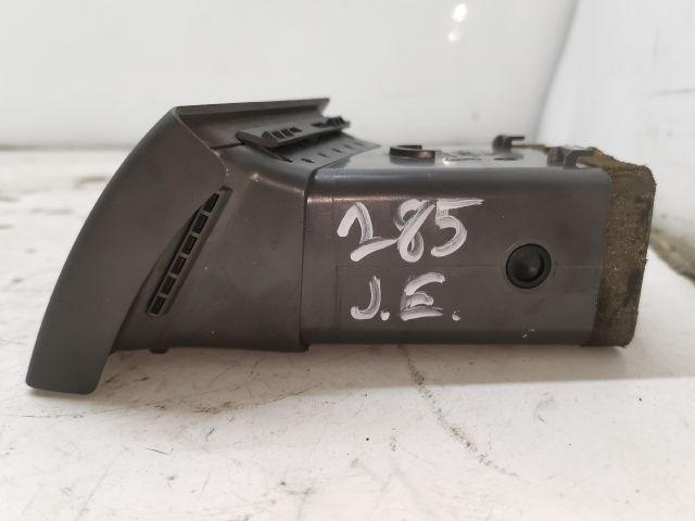 bontott AUDI A4 B7 Jobb Szellőző