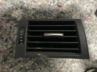 bontott AUDI A4 B7 Jobb Szellőző