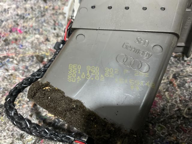 bontott AUDI A4 B7 Jobb Szellőző