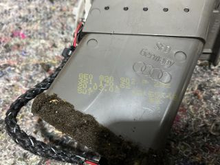 bontott AUDI A4 B7 Jobb Szellőző