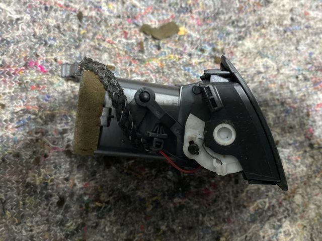 bontott AUDI A4 B7 Jobb Szellőző