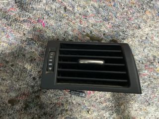 bontott AUDI A4 B7 Jobb Szellőző