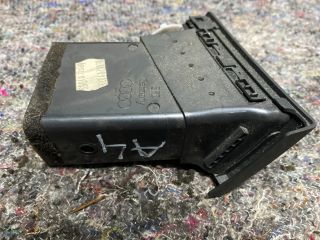 bontott AUDI A4 B7 Jobb Szellőző