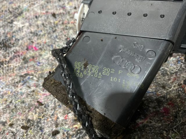 bontott AUDI A4 B7 Jobb Szellőző