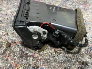 bontott AUDI A4 B7 Jobb Szellőző