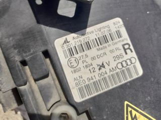bontott AUDI A4 B7 Jobb Xenon Fényszóró