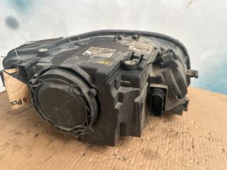 bontott AUDI A4 B7 Jobb Xenon Fényszóró