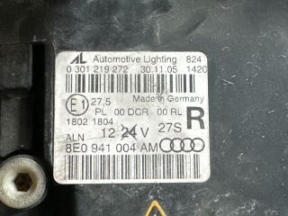 bontott AUDI A4 B7 Jobb Xenon Fényszóró