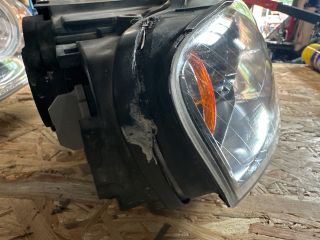 bontott AUDI A4 B7 Jobb Xenon Fényszóró