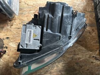 bontott AUDI A4 B7 Jobb Xenon Fényszóró