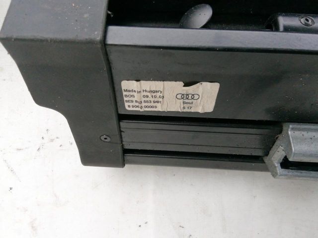 bontott AUDI A4 B7 Kalaptartó