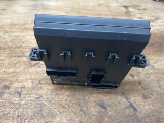 bontott AUDI A4 B7 Komfort Elektronika