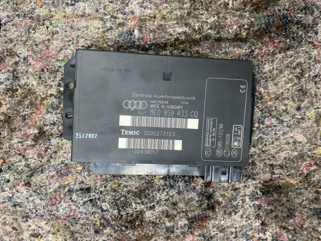 bontott AUDI A4 B7 Komfort Elektronika