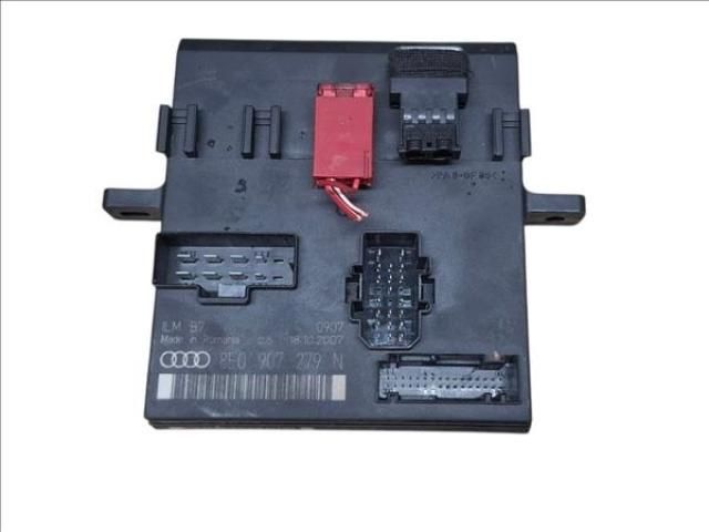 bontott AUDI A4 B7 Komfort Elektronika