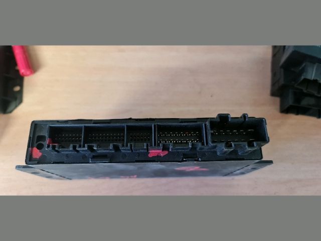 bontott AUDI A4 B7 Komfort Elektronika