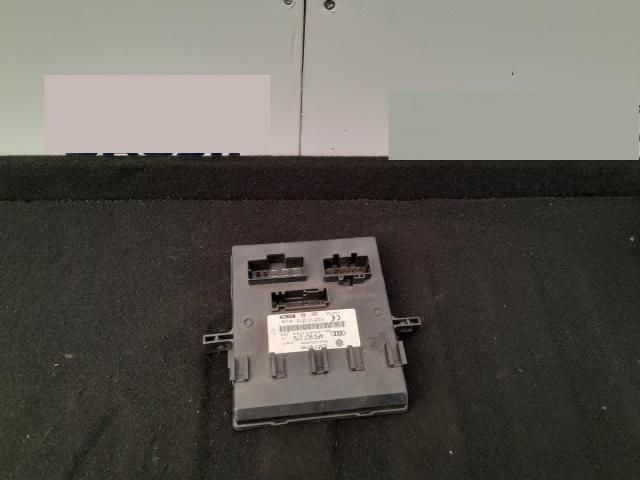 bontott AUDI A4 B7 Komfort Elektronika