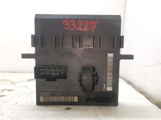 bontott AUDI A4 B7 Komfort Elektronika