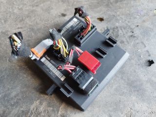 bontott AUDI A4 B7 Komfort Elektronika