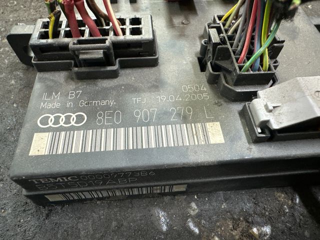 bontott AUDI A4 B7 Komfort Elektronika