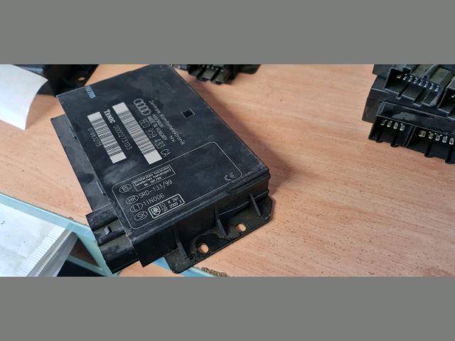 bontott AUDI A4 B7 Komfort Elektronika