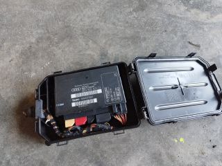 bontott AUDI A4 B7 Komfort Elektronika