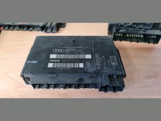 bontott AUDI A4 B7 Komfort Elektronika