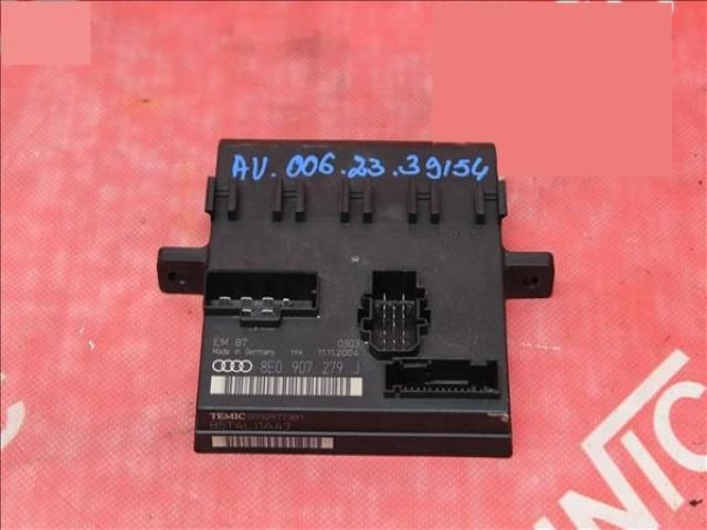 bontott AUDI A4 B7 Komfort Elektronika