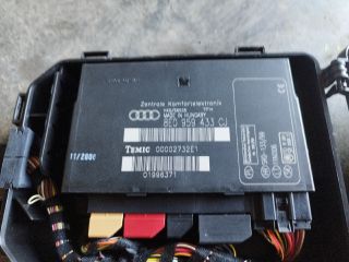 bontott AUDI A4 B7 Komfort Elektronika