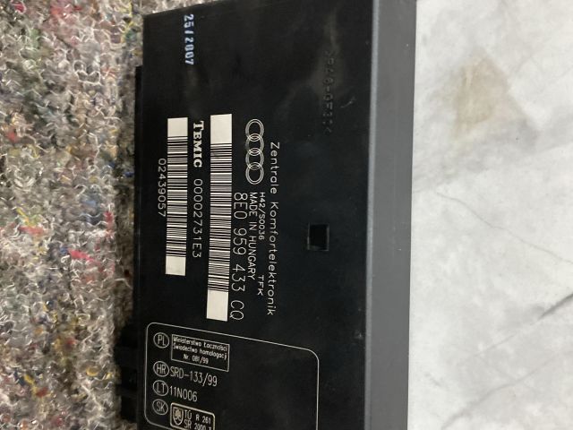bontott AUDI A4 B7 Komfort Elektronika