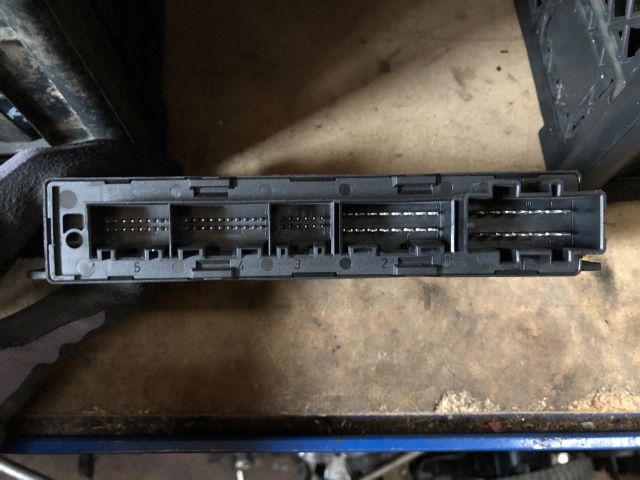 bontott AUDI A4 B7 Komfort Elektronika