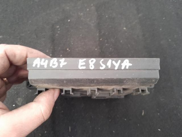 bontott AUDI A4 B7 Komfort Elektronika