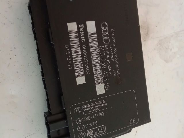bontott AUDI A4 B7 Komfort Elektronika