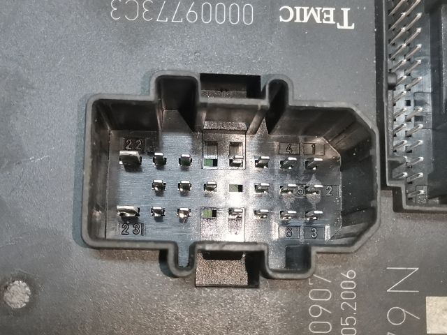 bontott AUDI A4 B7 Komfort Elektronika