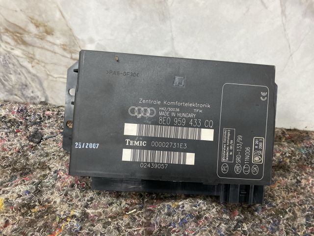 bontott AUDI A4 B7 Komfort Elektronika
