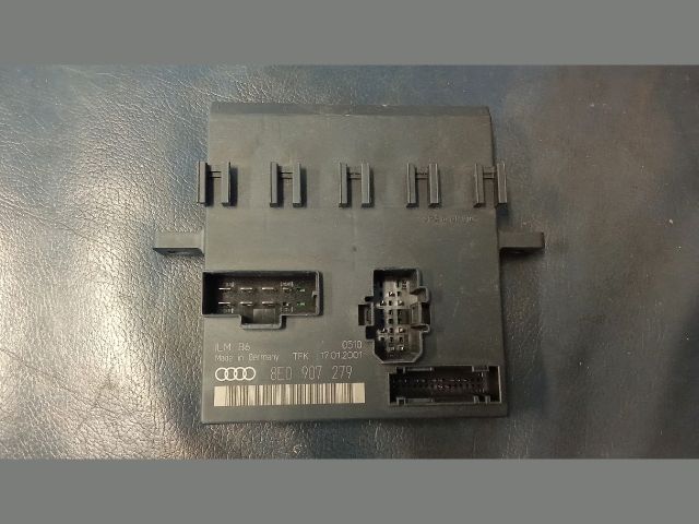 bontott AUDI A4 B7 Komfort Elektronika