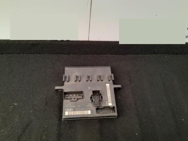 bontott AUDI A4 B7 Komfort Elektronika